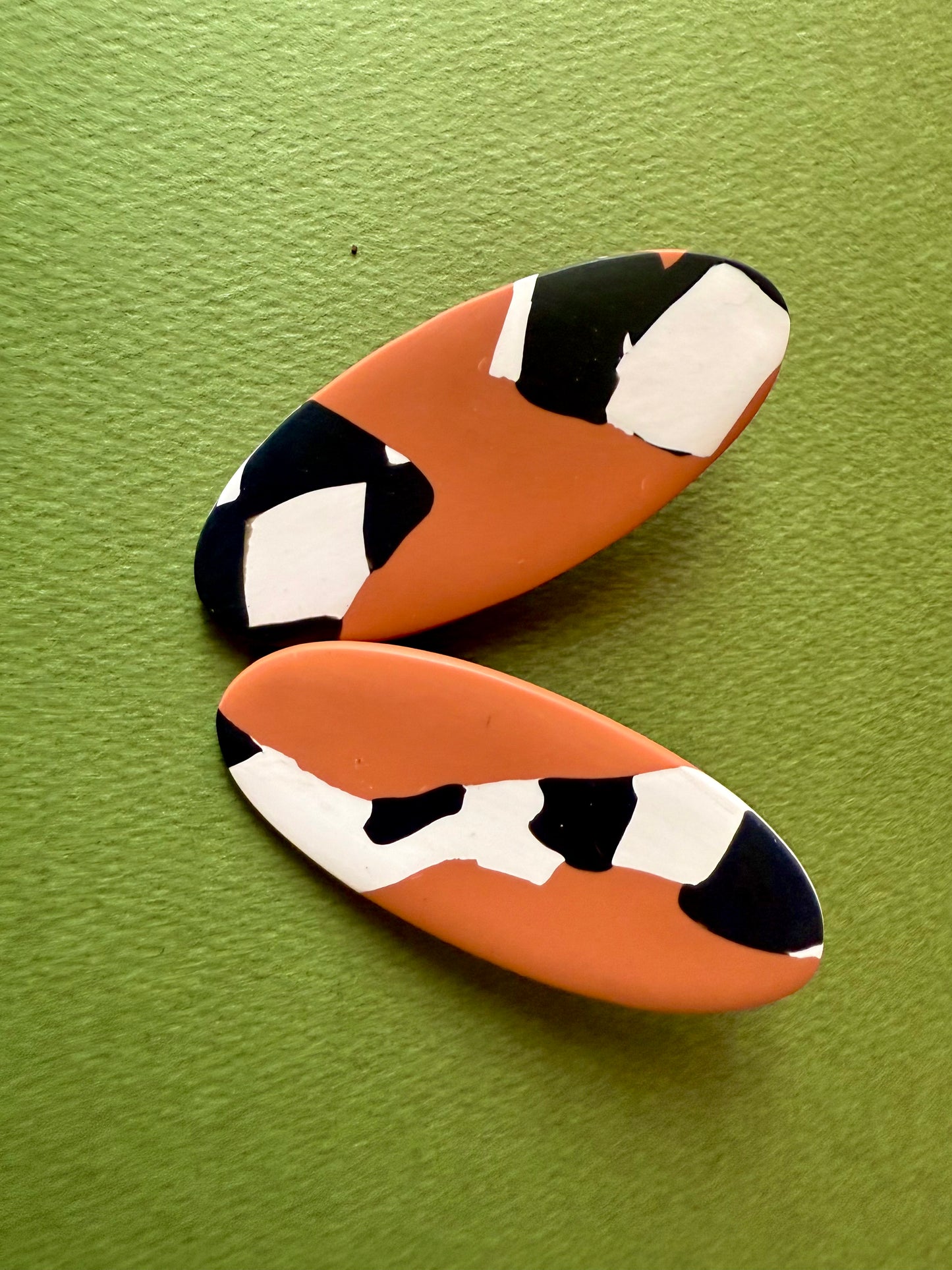 Contemporary Oval Studs