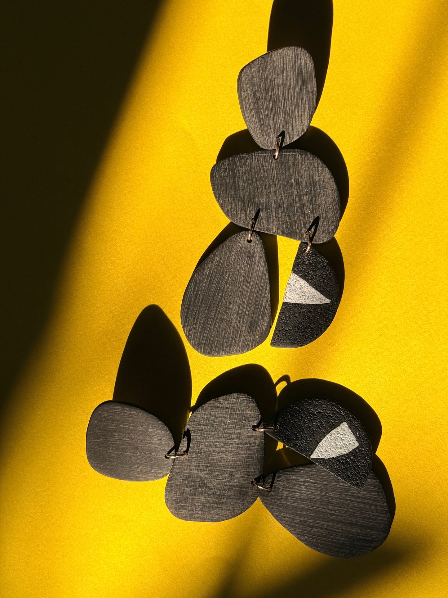 Distressed Nara, Black