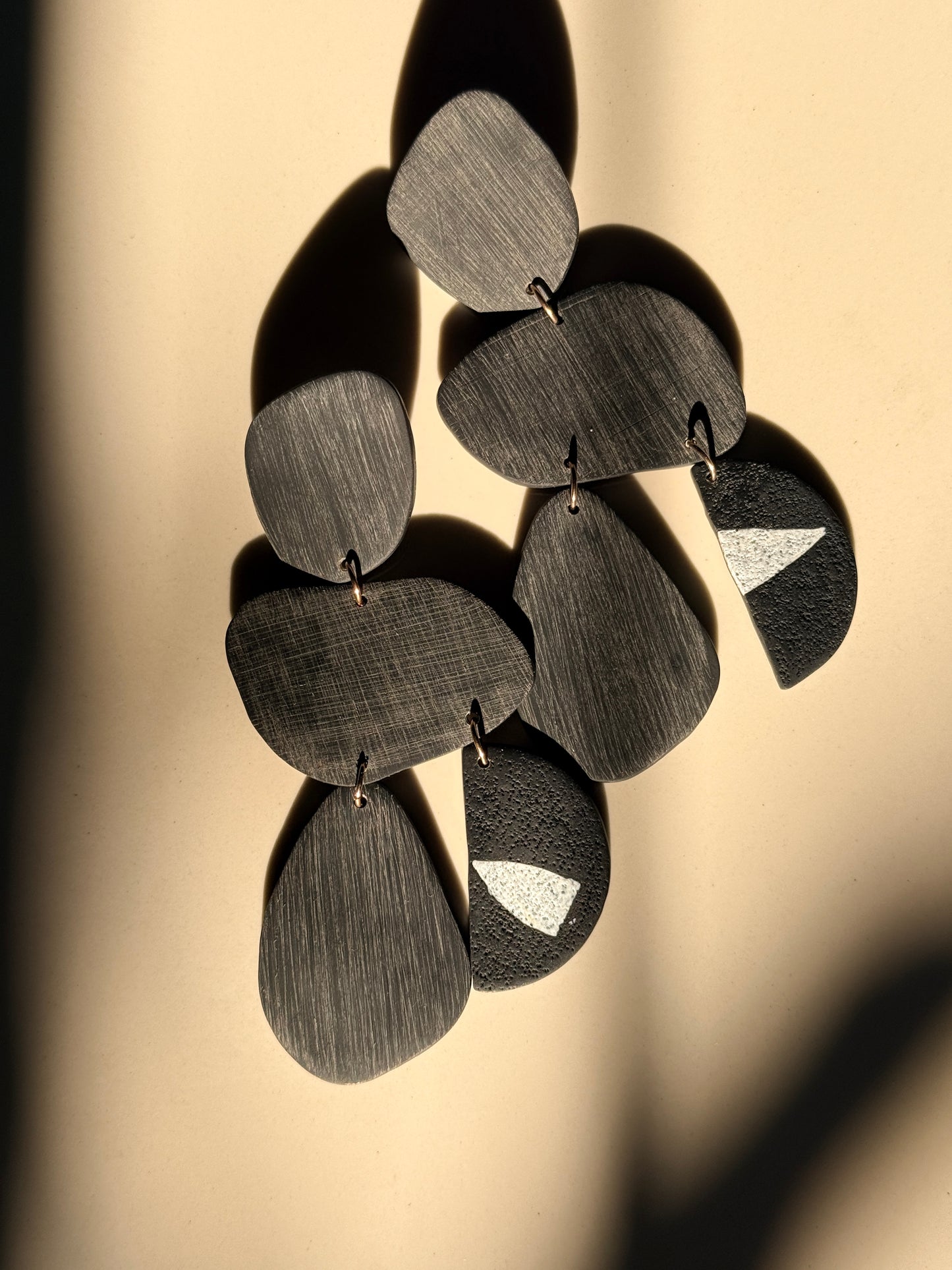 Distressed Nara, Black