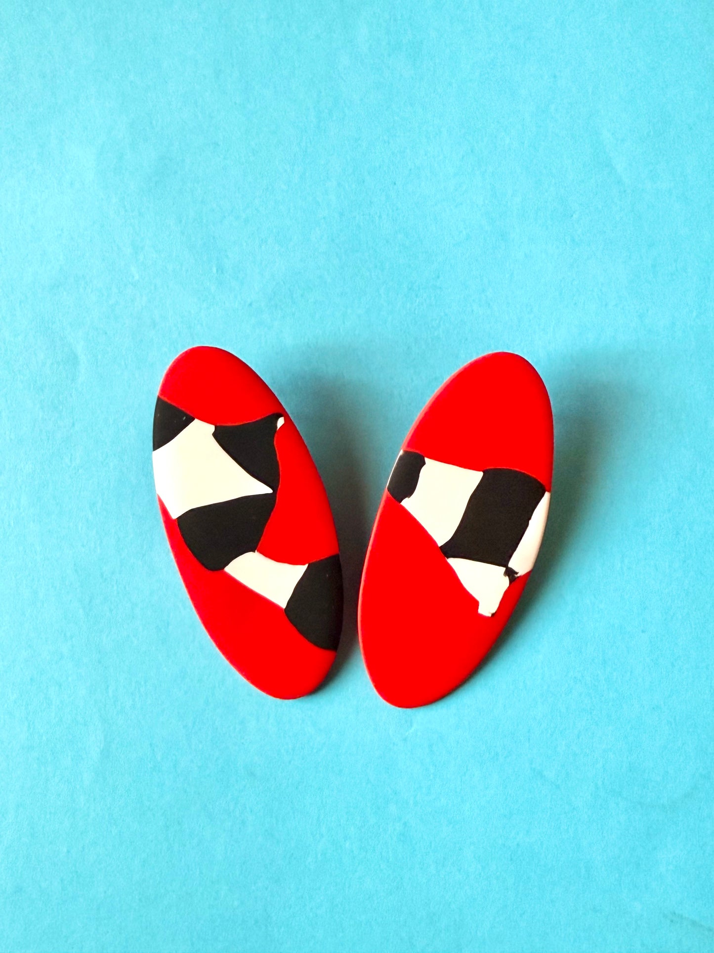 Contemporary Oval Studs